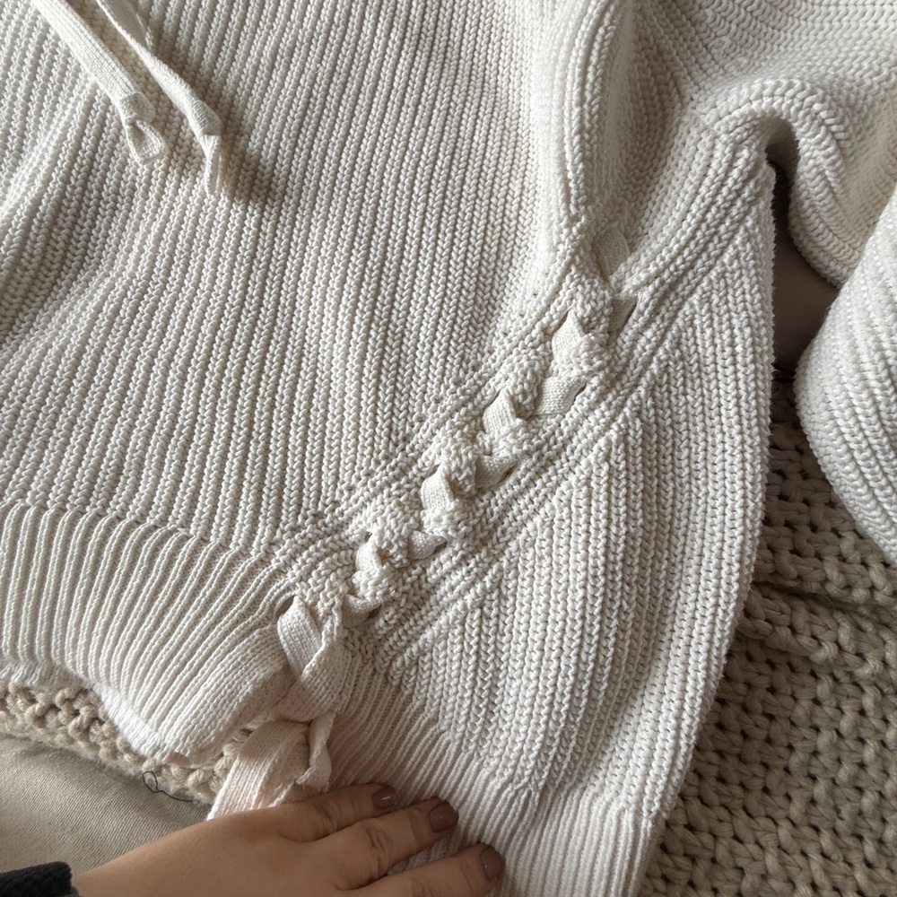 H&M Off-White Textured Knit Sweater - Picture 4 of 6